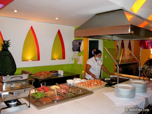 Restaurant buffet « Chack Balam », secteur ouest du complexe 