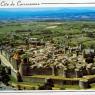 Vue aérienne de la cité médiévale de Carcassonne (carte postale) 