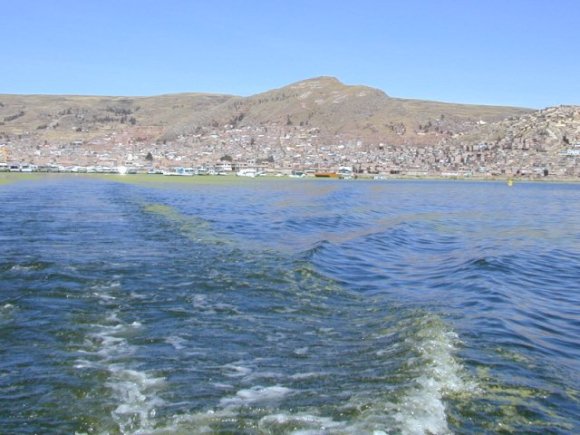 Départ de Puno pour une croisière sur la LacTiticaca 