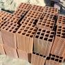 Visite de l'île de Djerba. C'est ce type de brique qui est utilisé partout en Tunisie