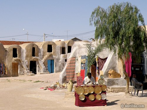 Visite de la ville de Medenine. Ksours berbères