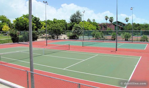 Terrains de tennis