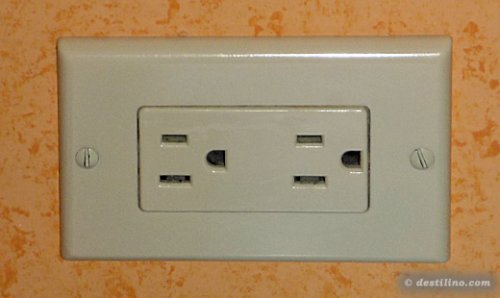 110 Volts (fiches nord-américaines)