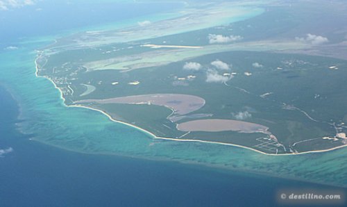 Les îles Turquoises, en vol