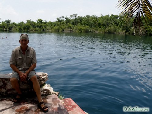 Cenote Azul (2009)