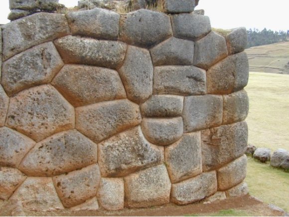 Mur inca des ruines de Chinchero 