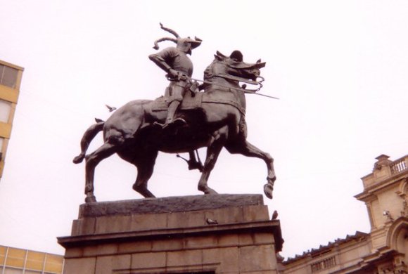 Statue de Francisco Pizzaro 