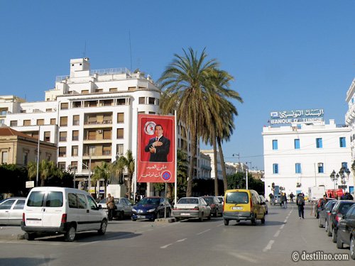 Tunis, avenue Habib Bougiba