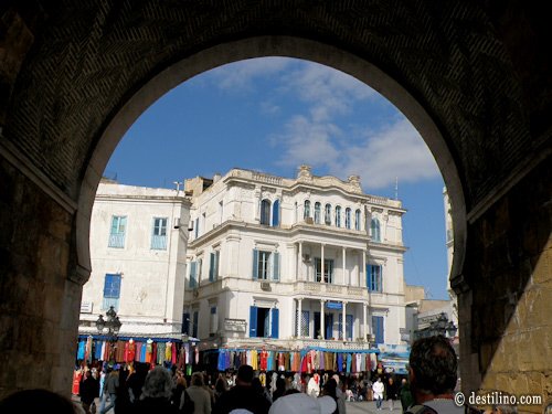 Tunis, porte de France