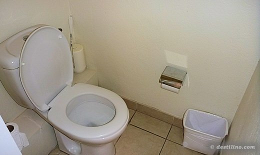 Toilette dans une autre pièce