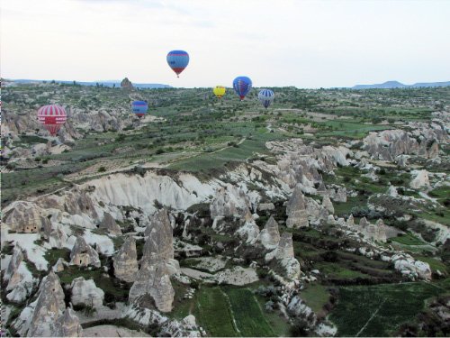Il y avait une vingtaine de montgolfières en cette journée du 23 mai 2007