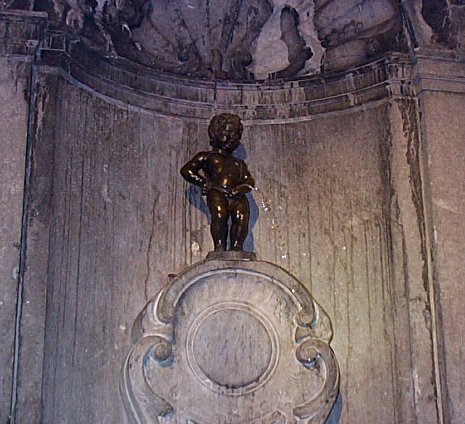 Bruxelles-Manneken Pis-3.jpg - 59.19 K