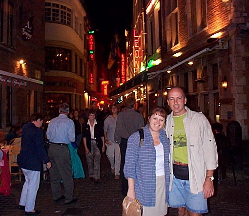 Bruxelles-Rue des Bouchers-1.jpg - 62.95 K