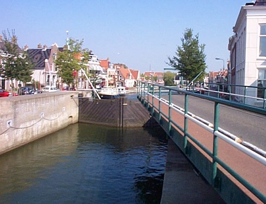 Workum-Pont tournant � l'�cluse.jpg - 57.79 K