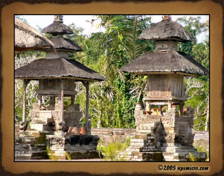 Excursion Tanah Lot (2005)
