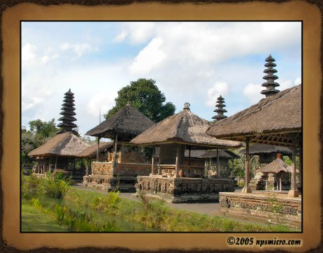 Excursion Tanah Lot (2005)