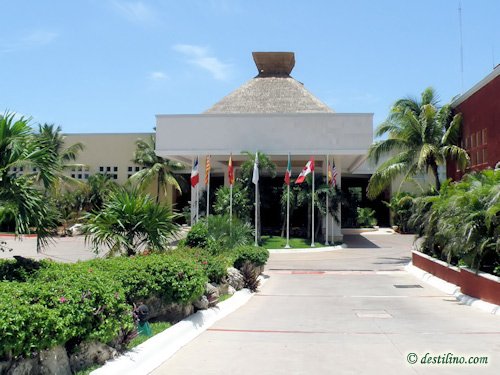 Hotel Catalonia Royal Tulum (2009)