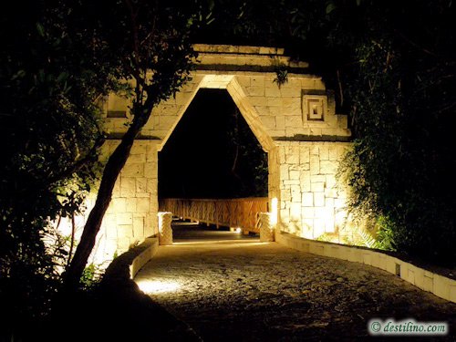 Hotel Catalonia Royal Tulum (2009)