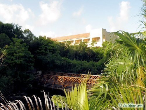Hotel Catalonia Royal Tulum (2009)