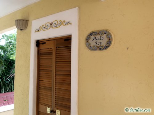 Hotel Catalonia Royal Tulum (2009)