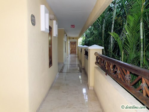 Hotel Catalonia Royal Tulum (2009)