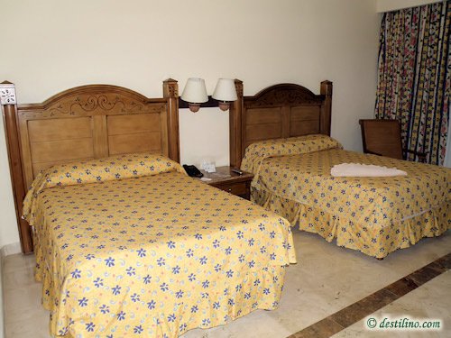 Hotel Catalonia Royal Tulum (2009)