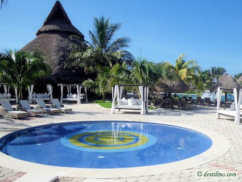 Hotel Catalonia Royal Tulum (2009)