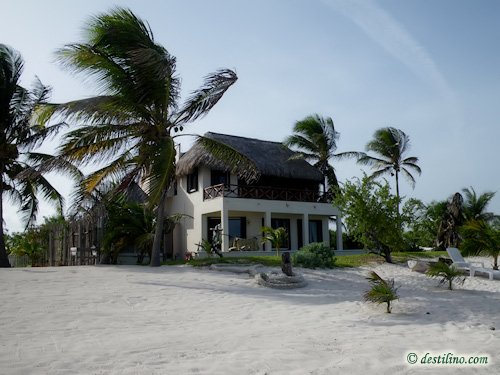 Hotel Playa Sonrisa (2009)