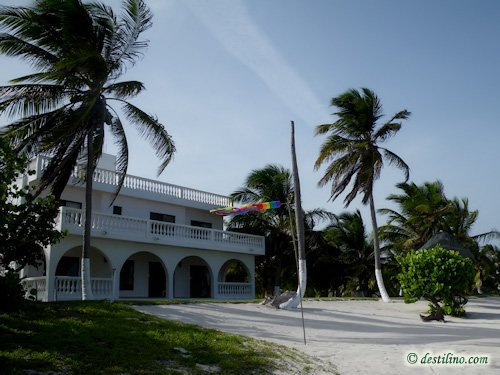 Hotel Playa Sonrisa (2009)