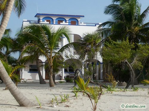 Hotel Playa Sonrisa (2009)