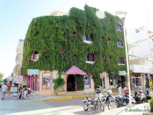 Playa del Carmen (2009)