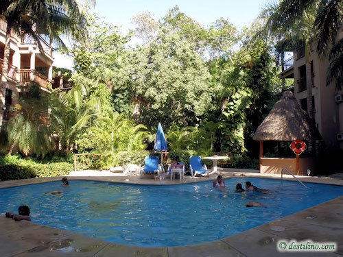 Hotel El Tukan (2009)