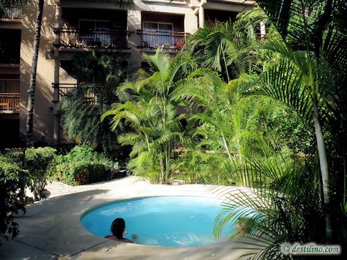 Hotel El Tukan (2009)