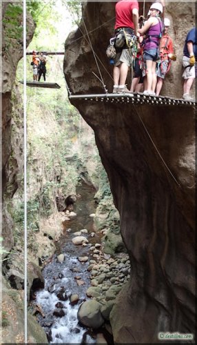 Canyon Canopy (Hacienda Guachipelin)
