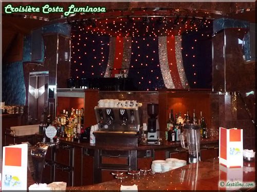 Lobby bar