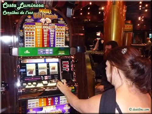 Lily tente sa chance au casino