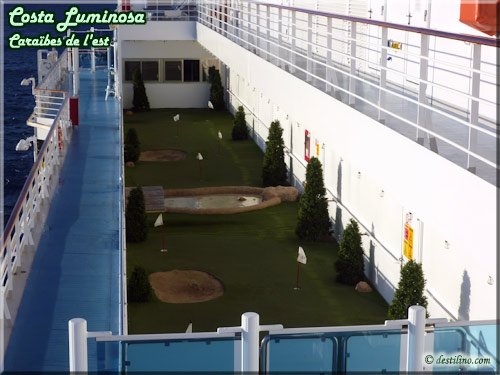 Mini-golf
