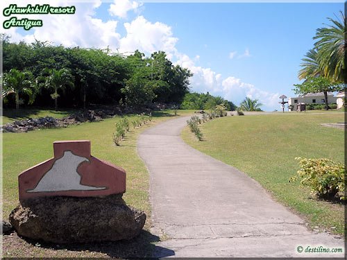 Sentier vers Eden Beach