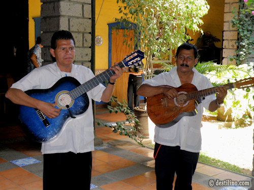 Diner au resto « El Patio » Musiciens lors notre diner  