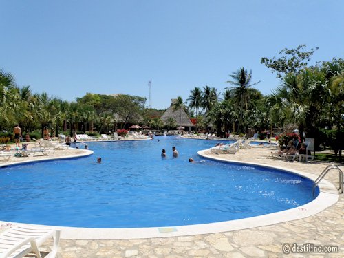 Piscine « Bambu » située dans le secteur est 