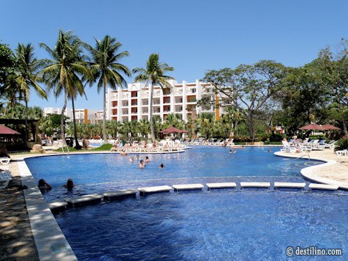 Piscine « Bambu » 