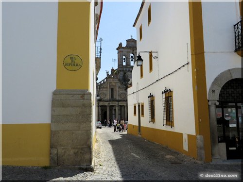 Evora (2016)