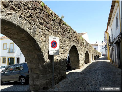 Evora (2016)