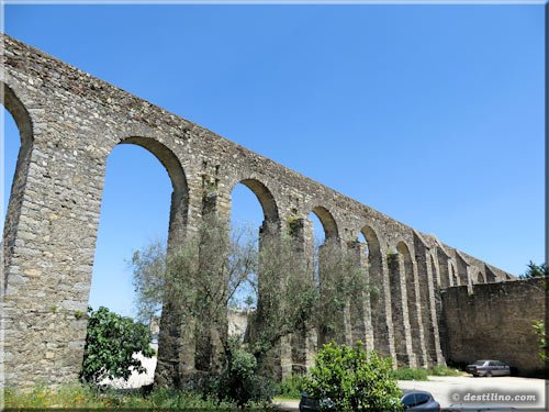 Evora (2016)