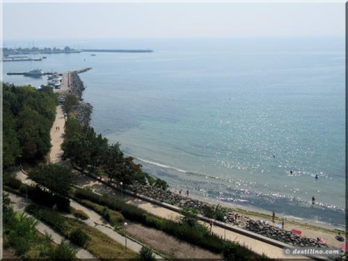 Début de la plage de Nessebar