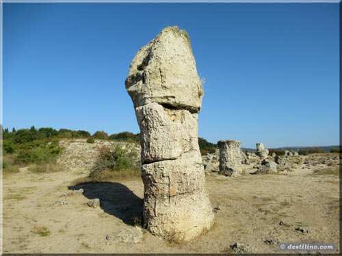 Pobiti Kamani (stone desert)