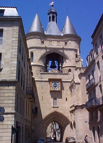 la Grosse Cloche (ancien beffroi de l'hôtel de ville) 