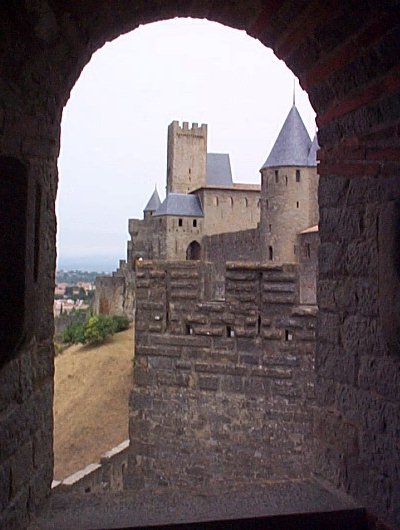 Le château vue d'une des tour des remparts 