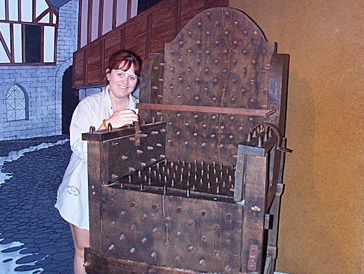 Instruments de torture dans le musée de l'inquisition 