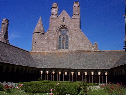 Le cloitre de l'abbaye du Mont St-Michel 